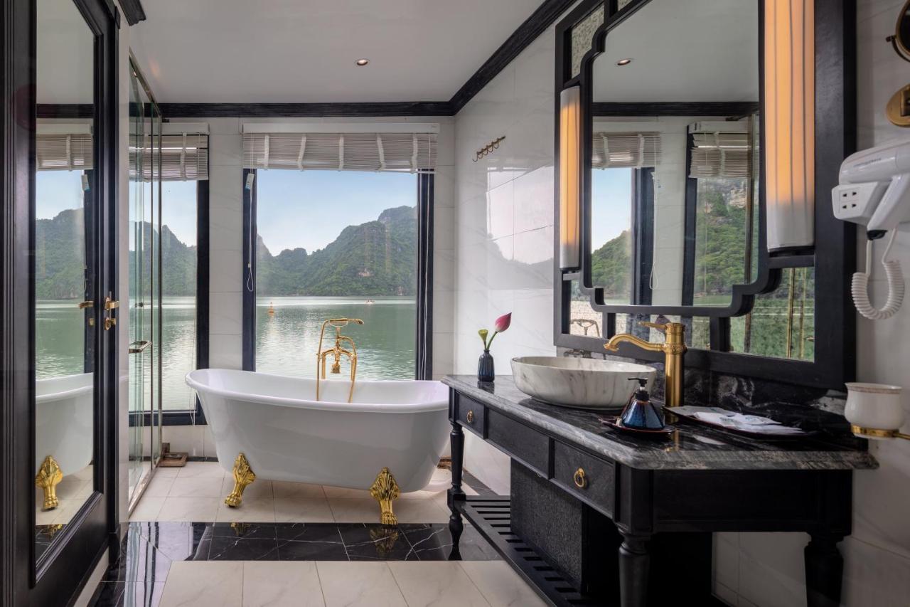 Le Journey Luxury Cruise Hotel Ha Long Esterno foto